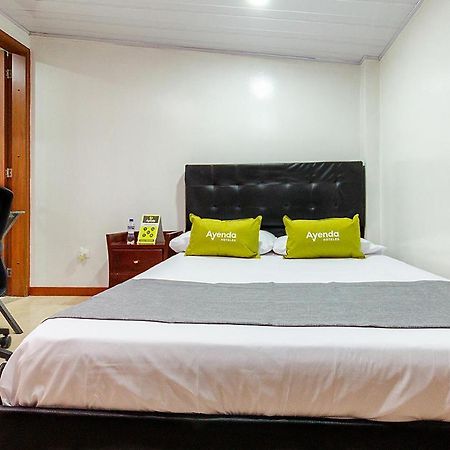 Hotel Ayenda Casa Howard 1092 Bogota Buitenkant foto