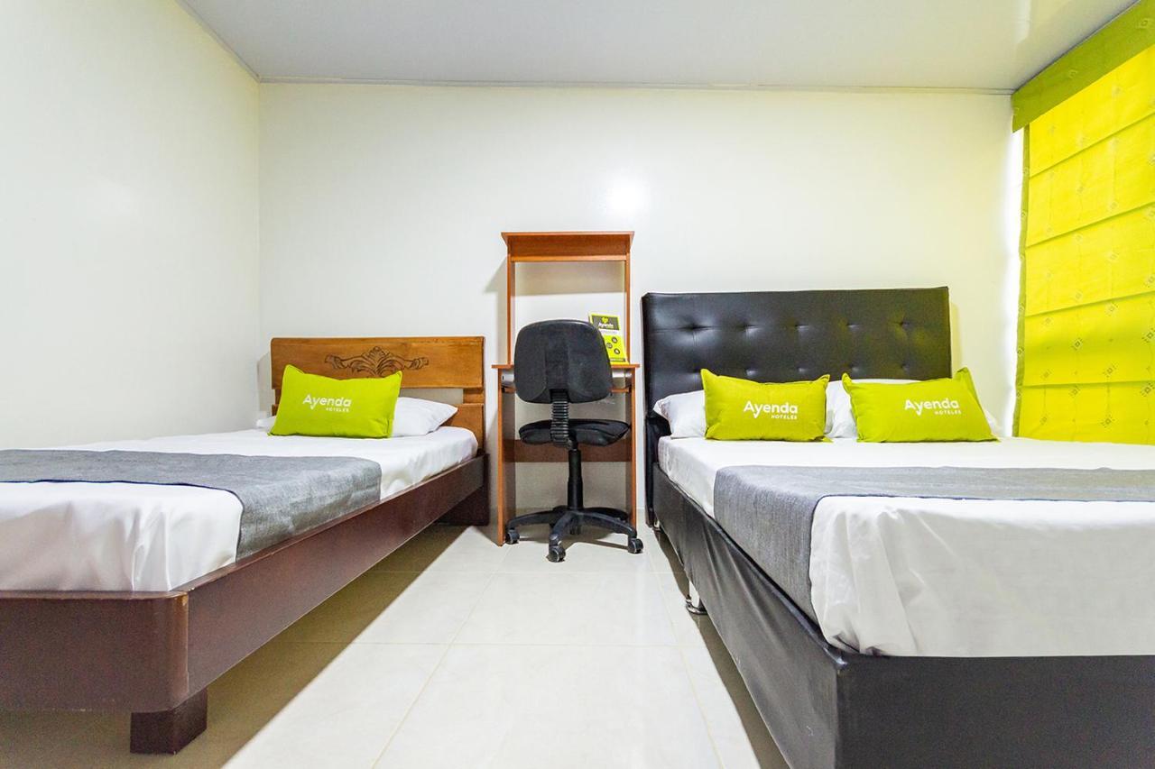 Hotel Ayenda Casa Howard 1092 Bogota Buitenkant foto