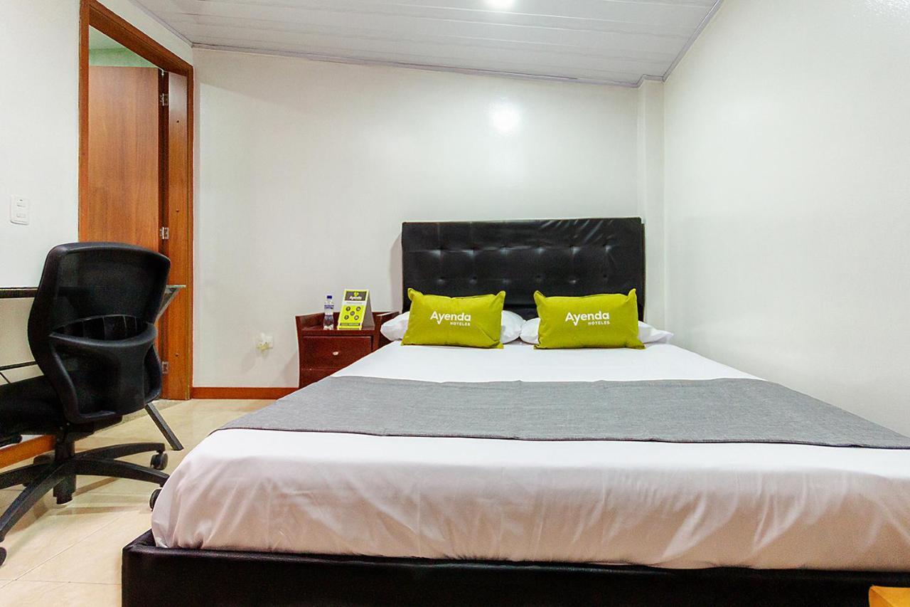 Hotel Ayenda Casa Howard 1092 Bogota Buitenkant foto
